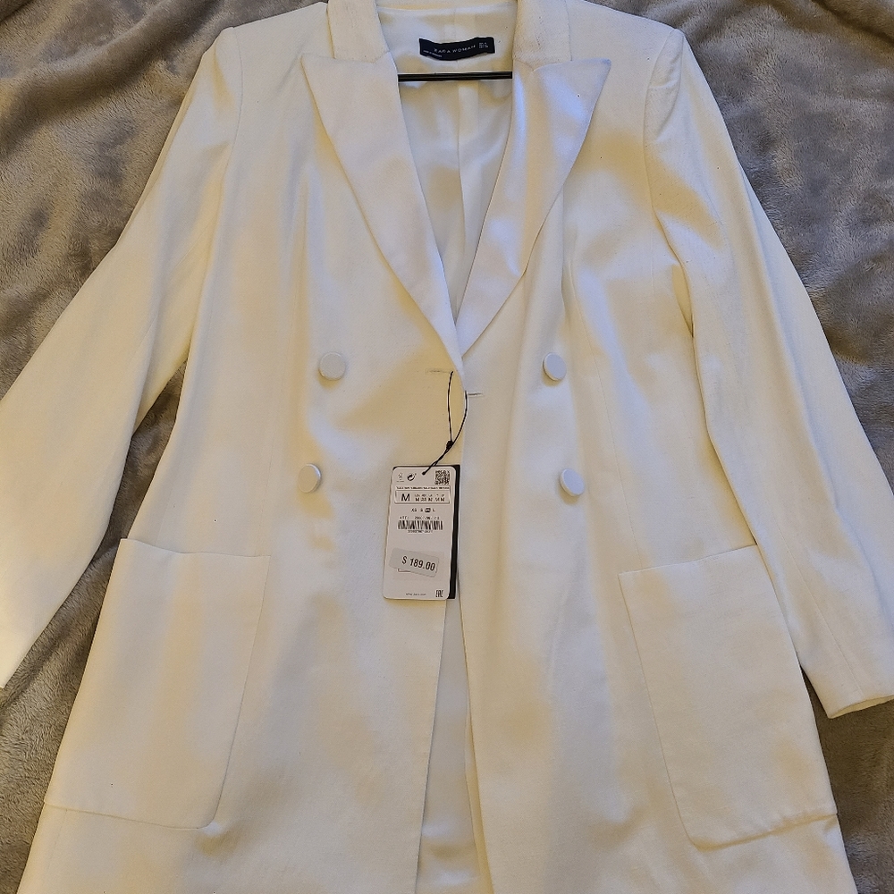 SOLD!! - Zara blazer white/cream size Medium